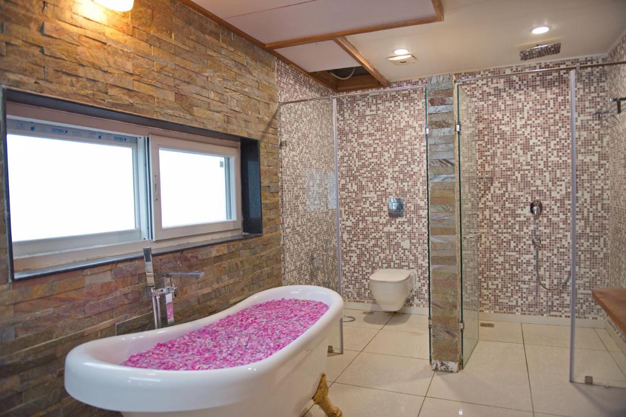 بوشكار Wild Rose Resort & Spa المظهر الخارجي الصورة